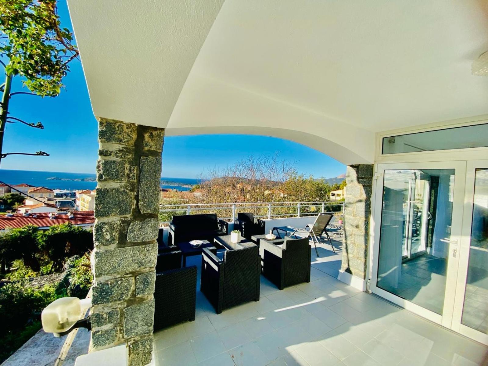 Montalbo Vue De 2 A 10 Personnes Villa Cargese
